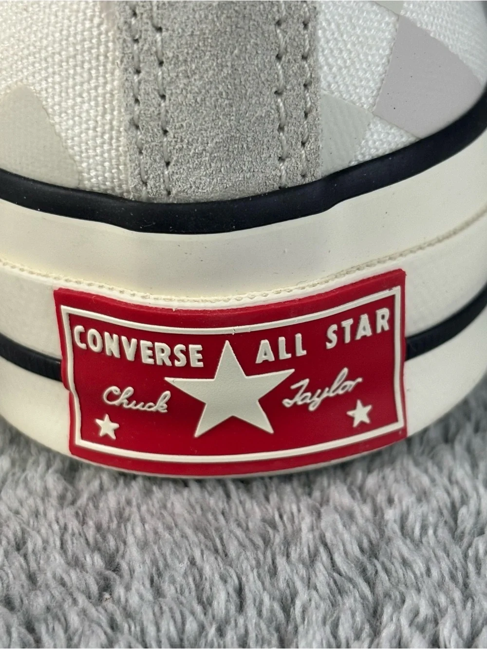 Size US 10.5 UK 9.5 Liverpool F.C. x Converse Chuck 70 High Anfield Stadium - Picture 7 of 16